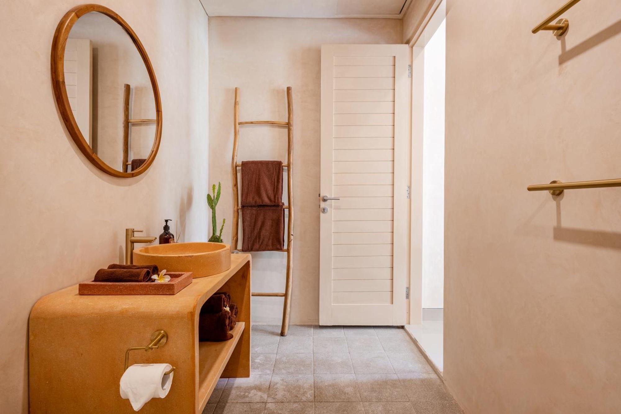 Kalm Bali Hotel Canggu  Ngoại thất bức ảnh